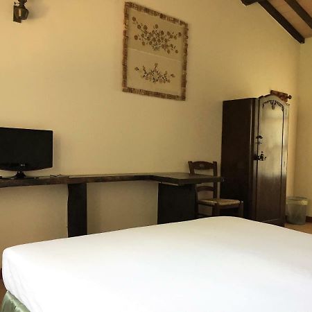 Affittacamere Casale Ai Poggi Orbetello Esterno foto
