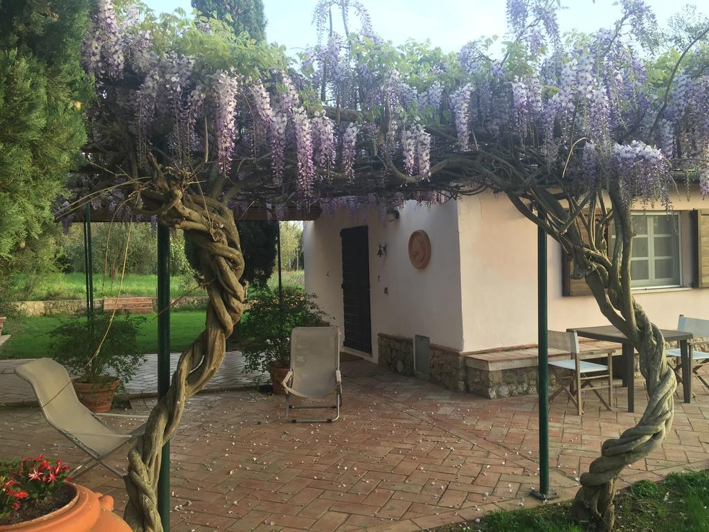 Affittacamere Casale Ai Poggi Orbetello Esterno foto